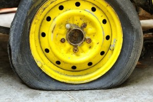 flat-tire-e1380066411244-620x413